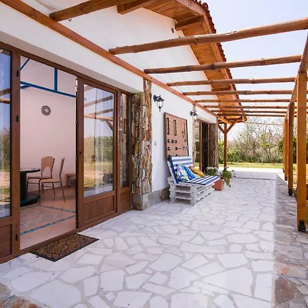 Ξενοδοχείο με διαμερίσματα Blue Breeze