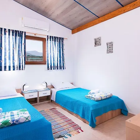 Blue Breeze Órmos Prínou